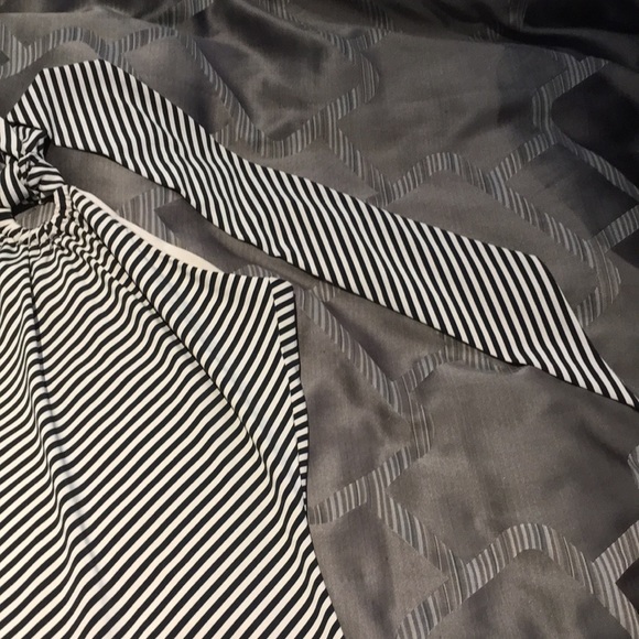 Michael Kors halter top (large) - Picture 4 of 7